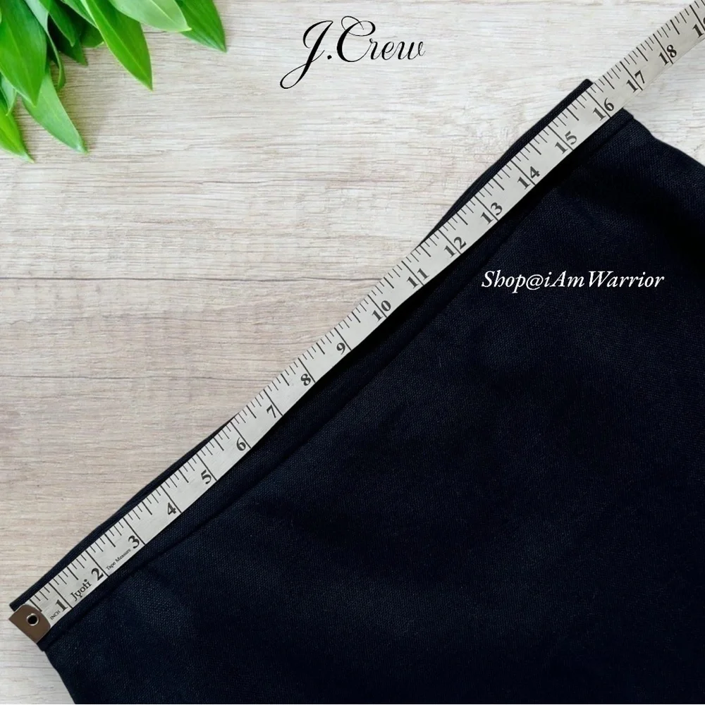 J.Crew NWT navy pencil skirt with Kelly green scallop trim *shop@iamwarrior